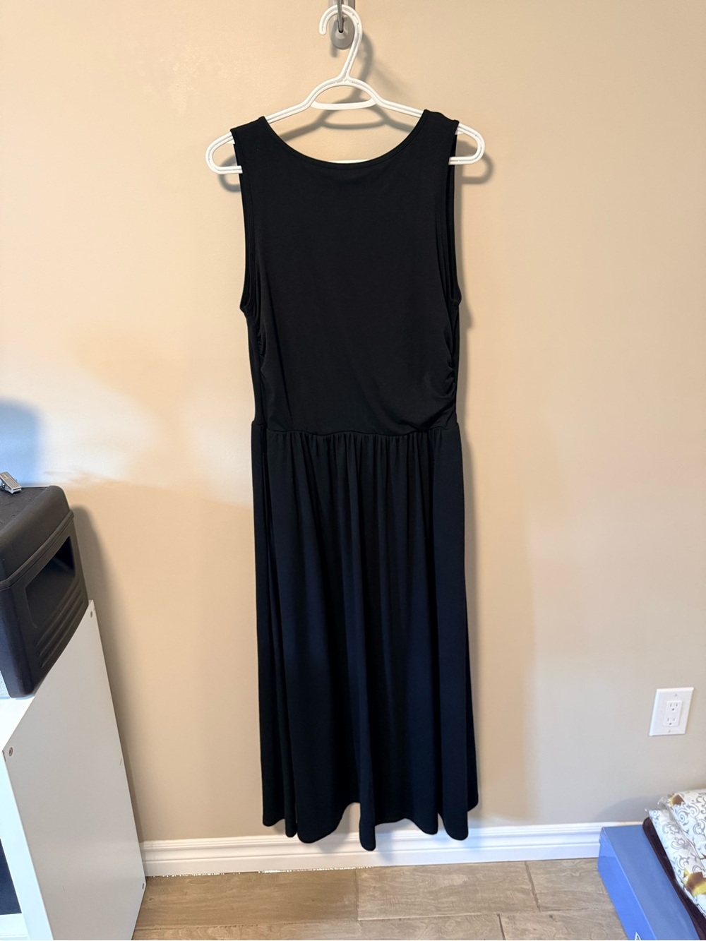 Women's Black Sleeveless Maxi Dress - Timeless Everyday Style